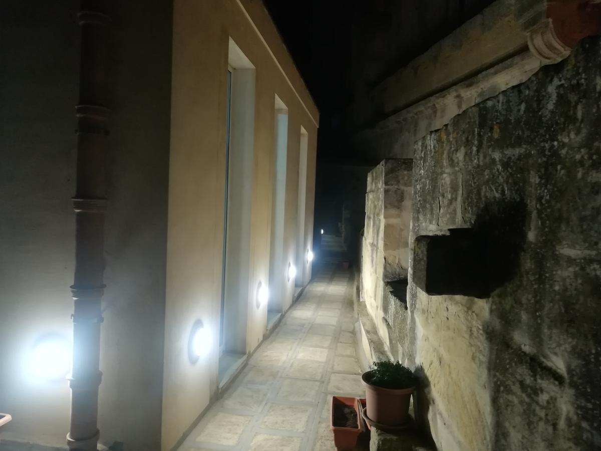 Dimora Dell'Artista Bed & Breakfast Lecce Luaran gambar