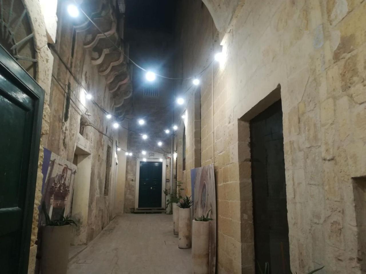 Dimora Dell'Artista Bed & Breakfast Lecce Luaran gambar